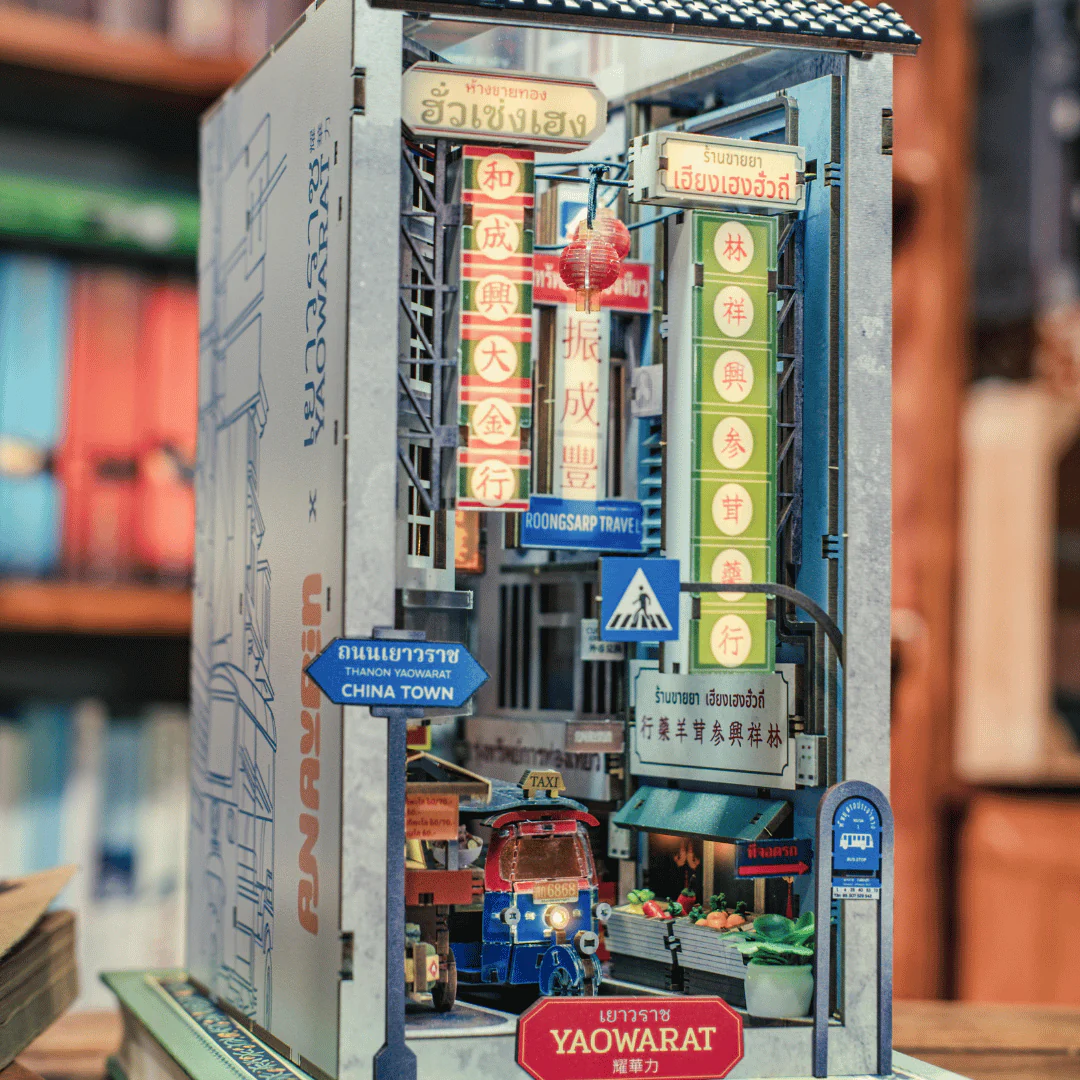 Bangkok Yaowarat Book Nook Kit - Image 4