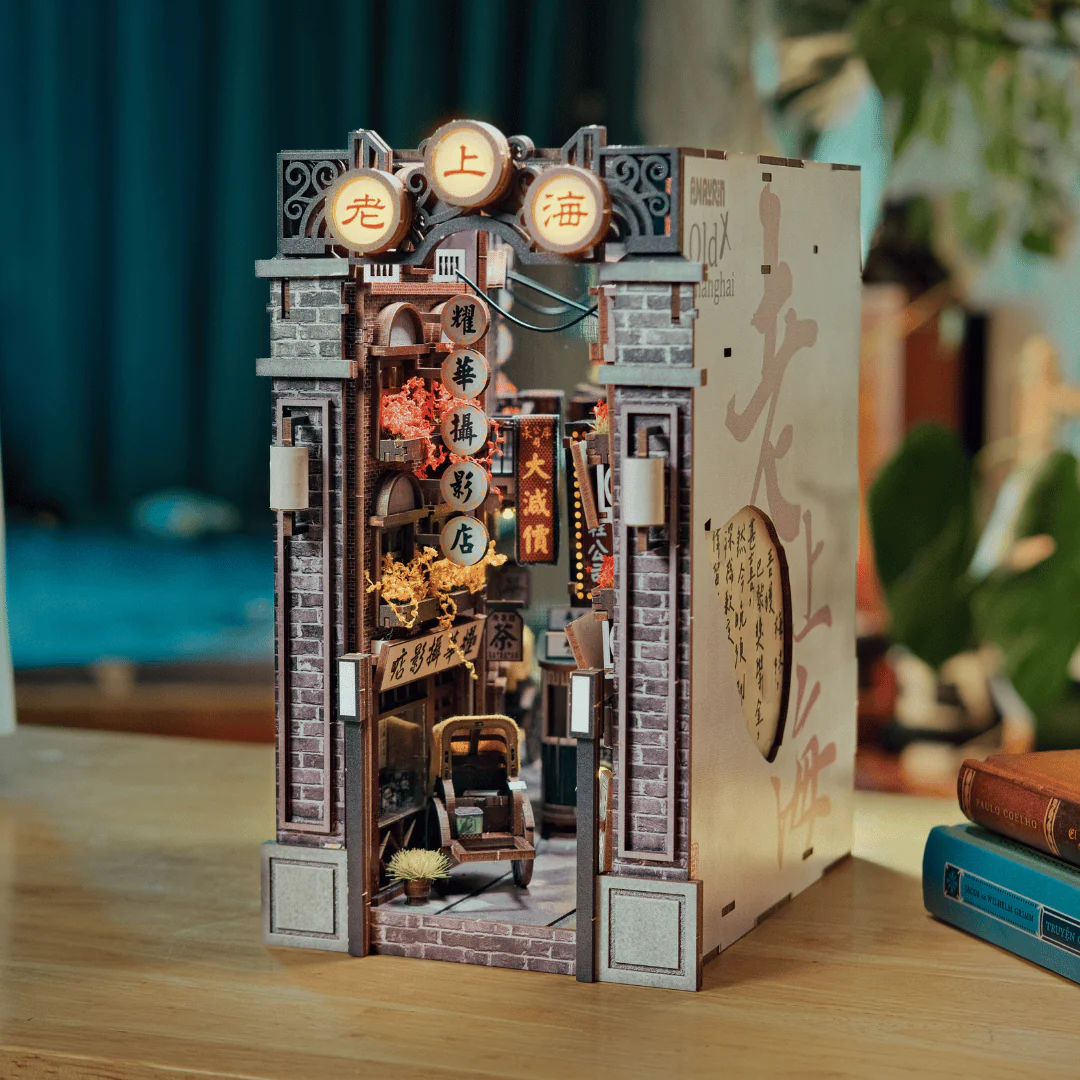 Old Shanghai Book Nook Kit - Image 15