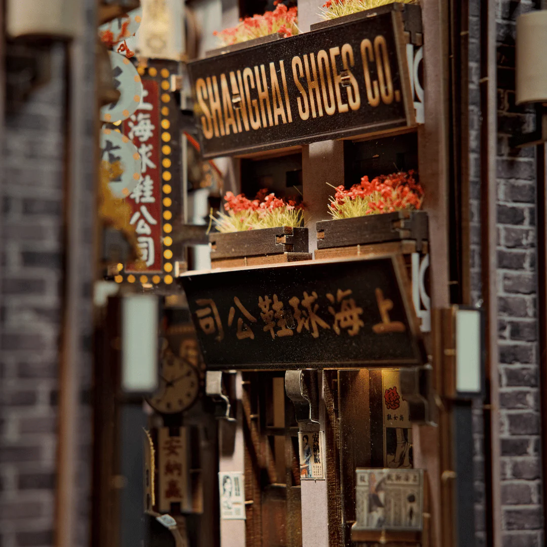 Old Shanghai Book Nook Kit - Image 7
